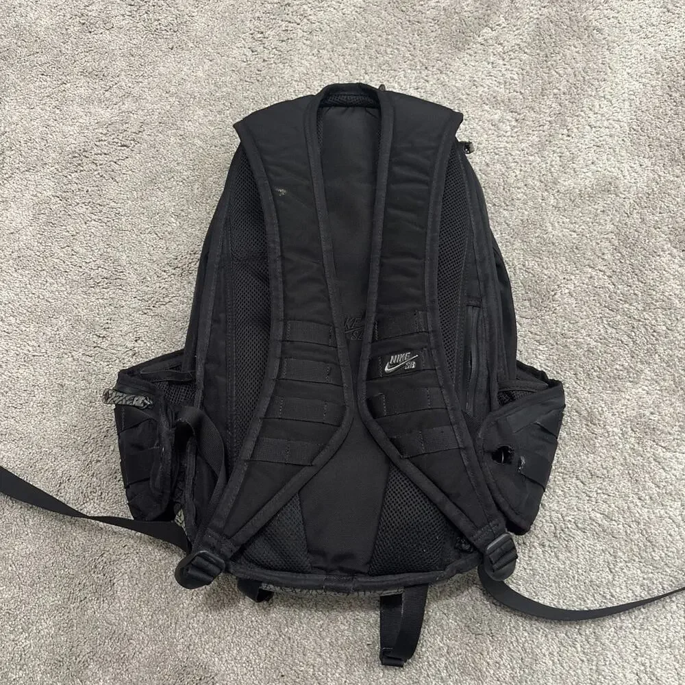 Nike SB Leather RPM Skateboarding Backpack Vintage Cement Elephant Print Black